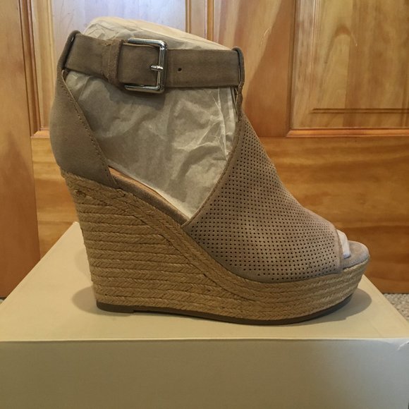 Marc Fisher Ltd Alison Espadrille Wedge Sandal - Picture 4 of 7